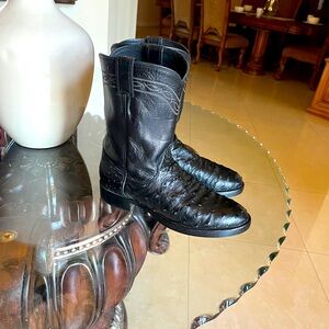Black Ostrich Leather Western Boots – Size 8 | Cowboy Style | Premium Detail